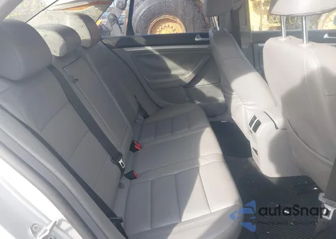 2008 Volkswagen Jetta Se/Sel from USA, damaged, VIN 3VWRM71K78M071013